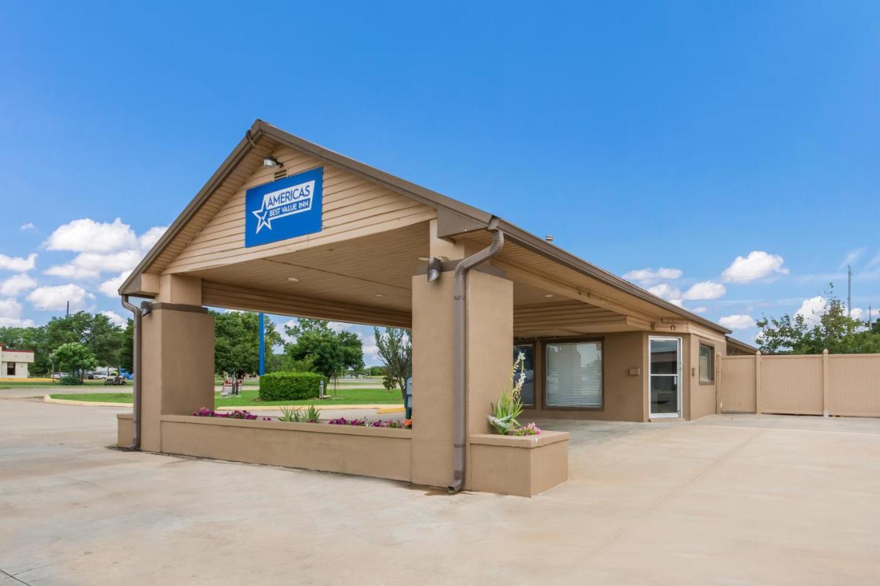 Americas Best Value Inn Woodward At 8Th St Eksteriør bilde