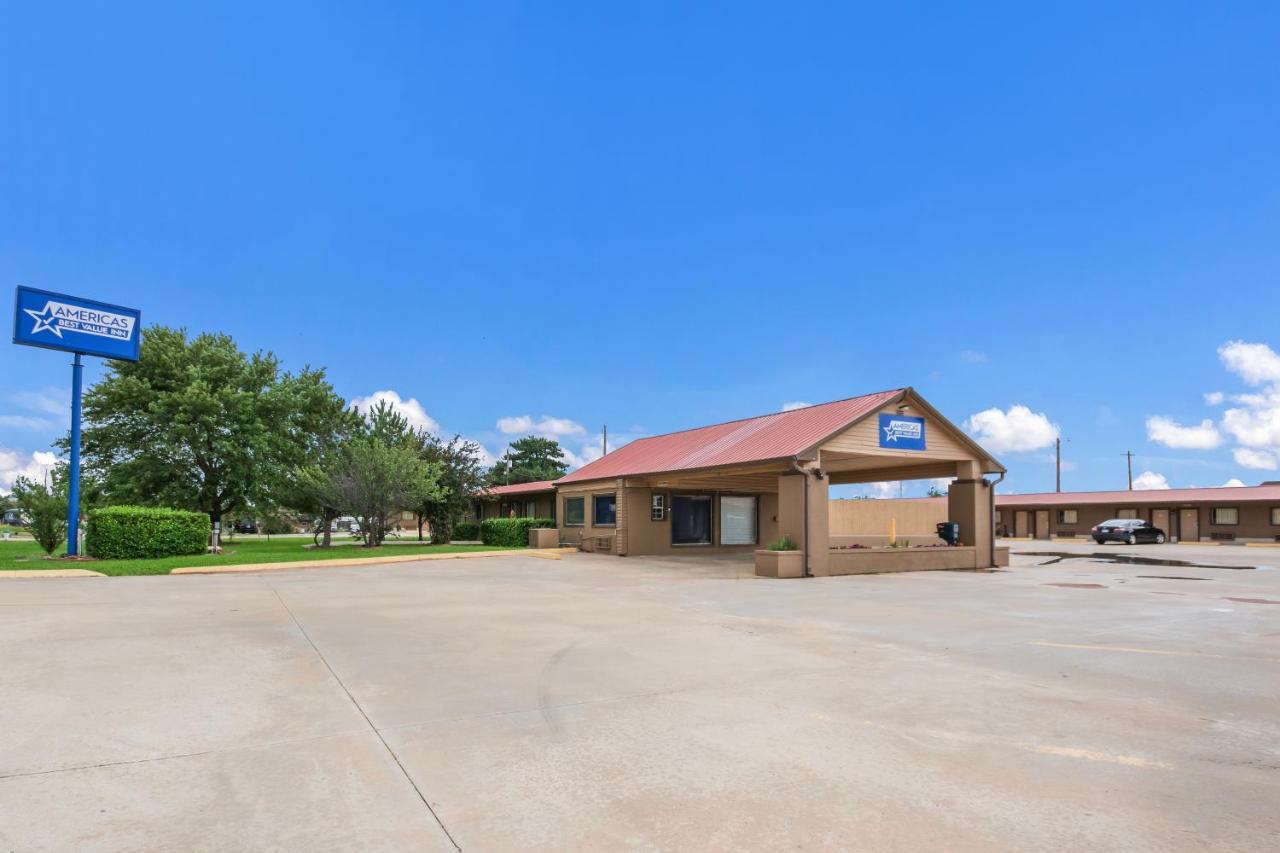 Americas Best Value Inn Woodward At 8Th St Eksteriør bilde