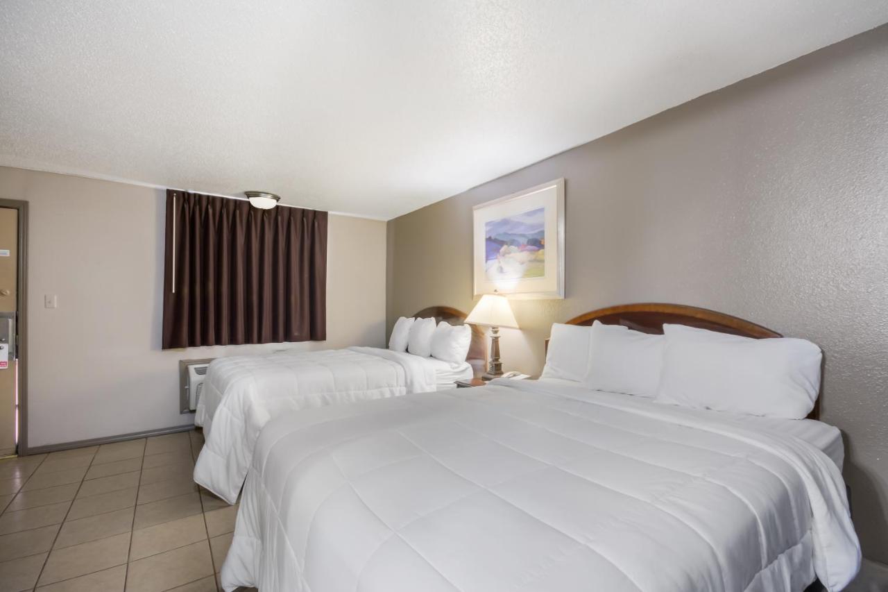 Americas Best Value Inn Woodward At 8Th St Eksteriør bilde