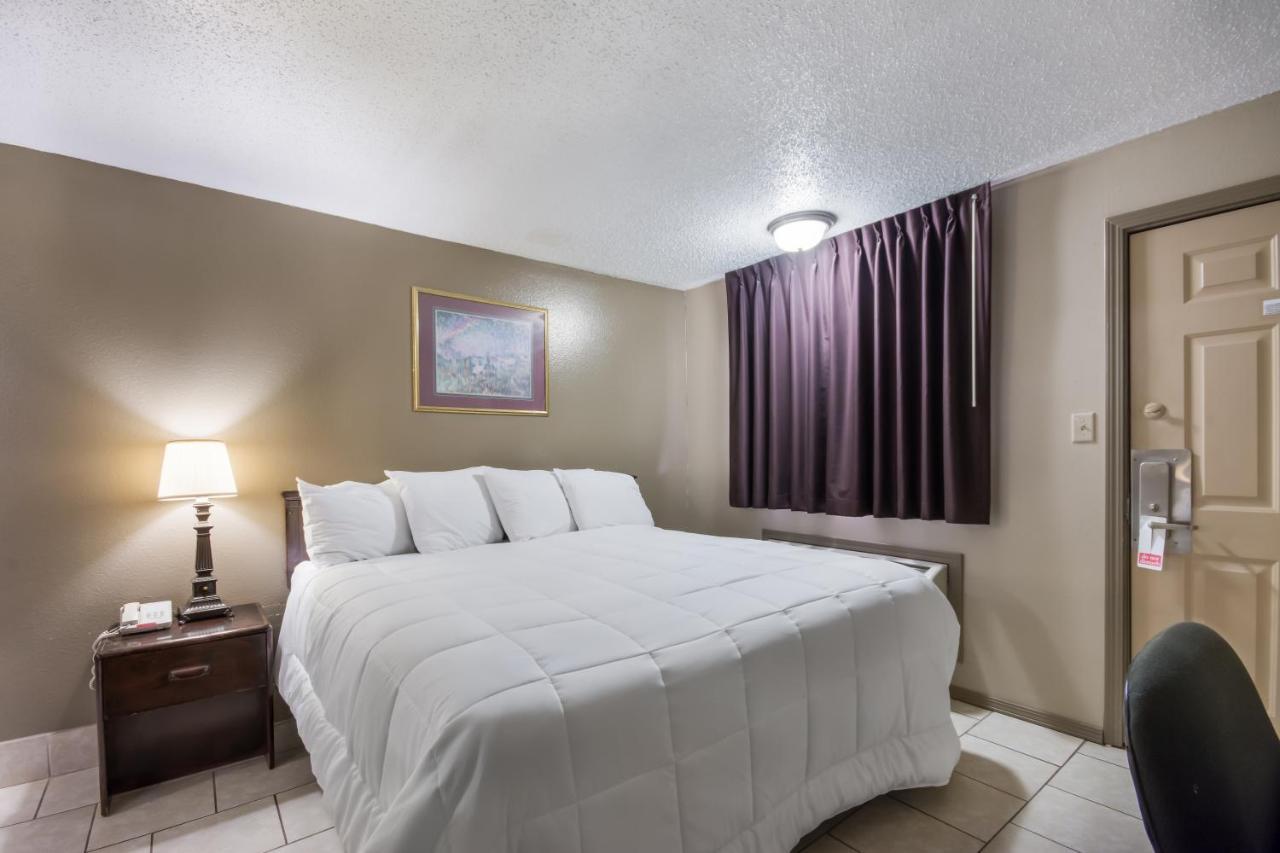 Americas Best Value Inn Woodward At 8Th St Eksteriør bilde