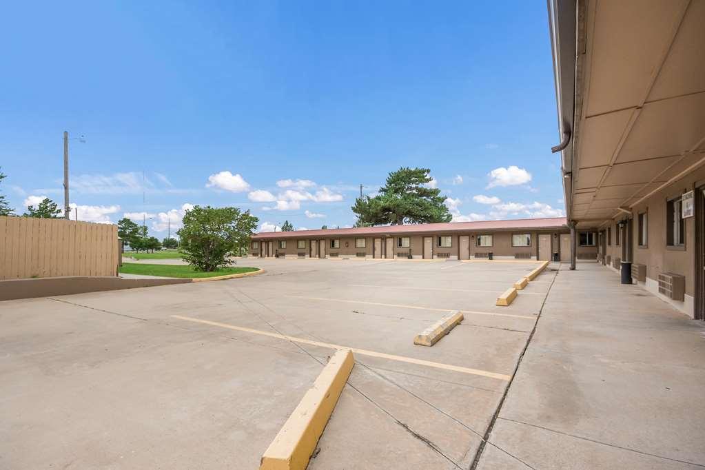 Americas Best Value Inn Woodward At 8Th St Eksteriør bilde