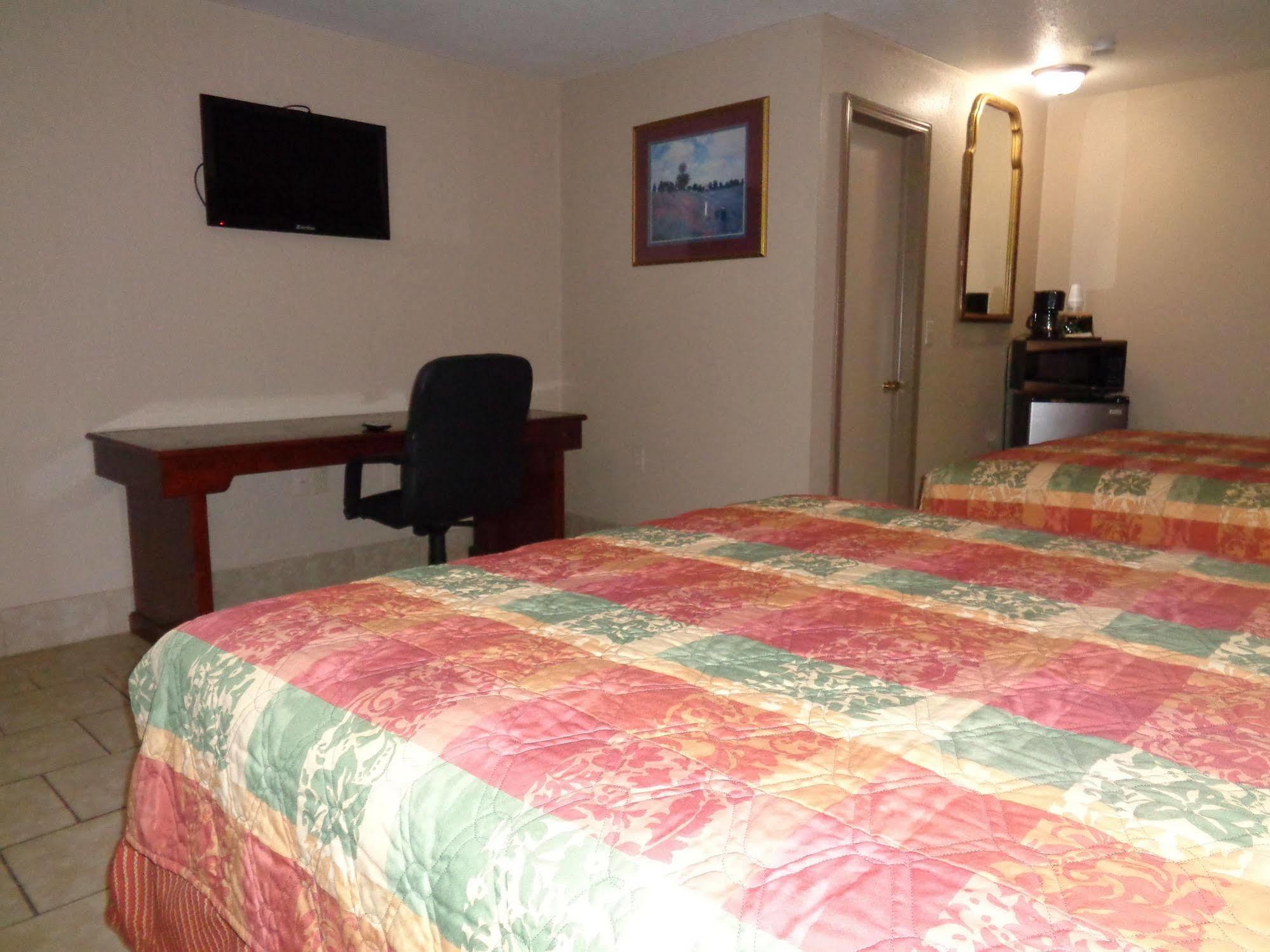 Americas Best Value Inn Woodward At 8Th St Eksteriør bilde