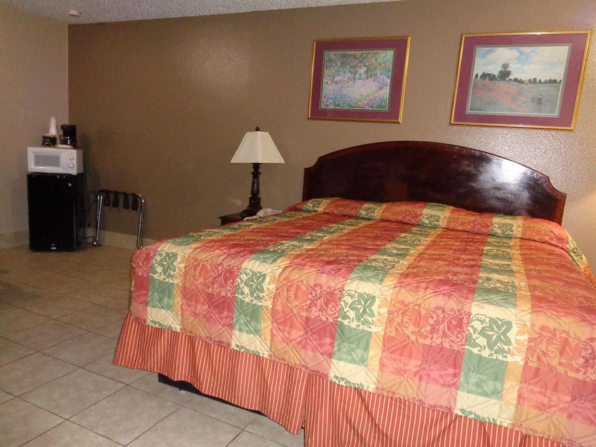 Americas Best Value Inn Woodward At 8Th St Eksteriør bilde